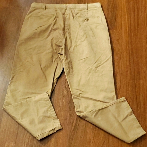 Cremieux Men's Tan Khaki Pants - Size 36W X 29L - Picture 3 of 8